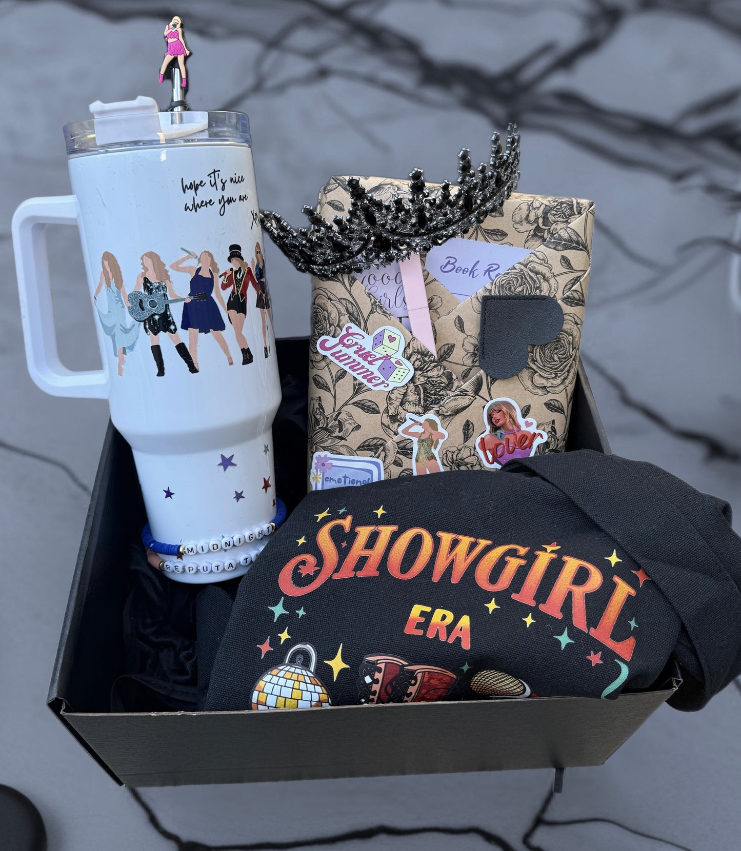 A Showgirl’s Blind date with a book box - Deluxe